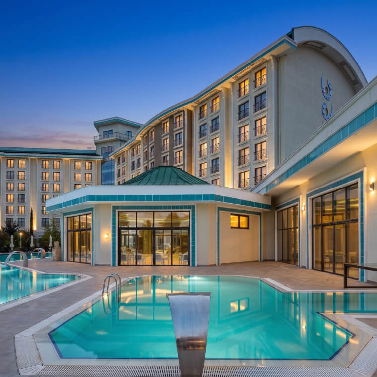 Yaz Aylarında Termal Tatil Deneyimi Nasıl Olur C